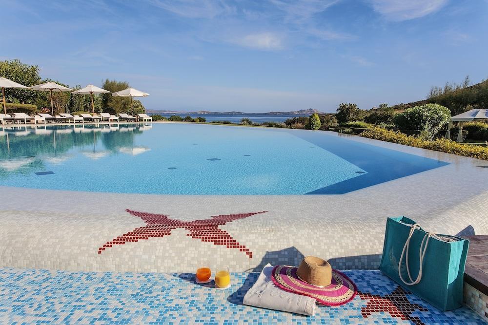 L'Ea Bianca Luxury Resort Байя Сардиния Экстерьер фото
